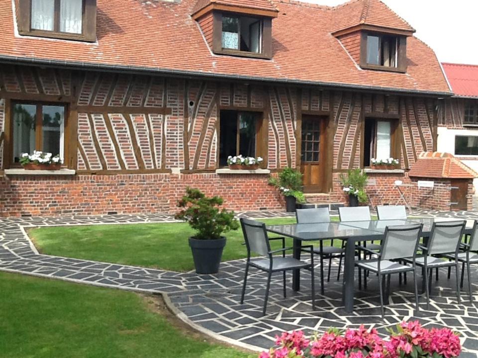 Les Chambres De Paule Thieulloy-l'Abbaye Eksteriør bilde