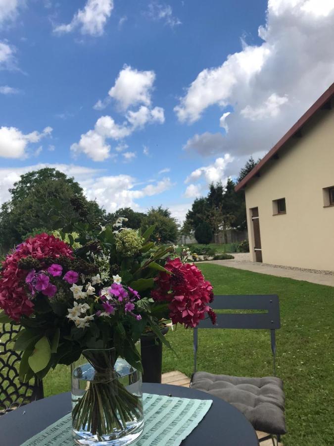 Les Chambres De Paule Thieulloy-l'Abbaye Eksteriør bilde